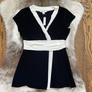 White House Black Market $ 68 top